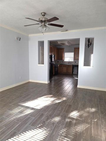315 Plaza Del Sol Park, Houston, TX 77020