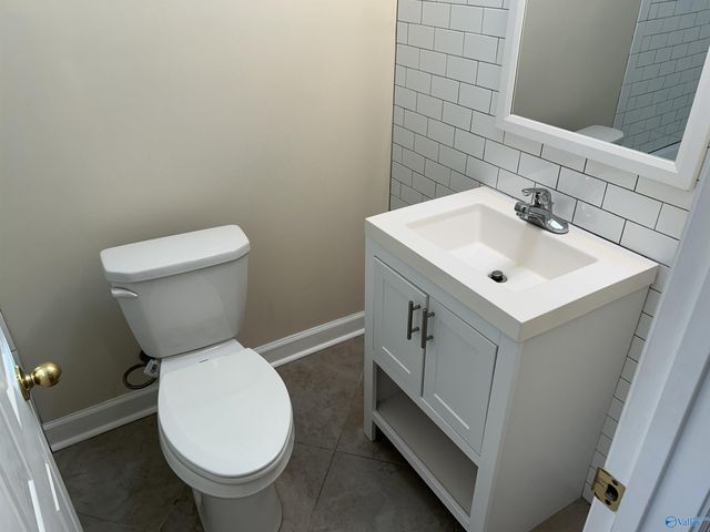 427 South Edgemont Circle, Huntsville, AL 35811