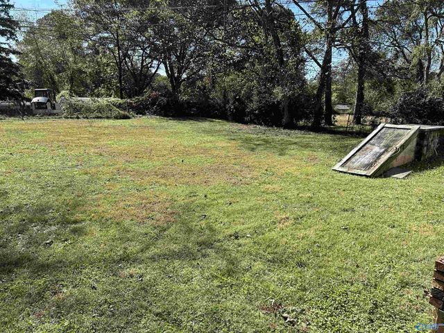 427 South Edgemont Circle, Huntsville, AL 35811