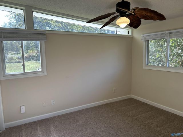 427 South Edgemont Circle, Huntsville, AL 35811