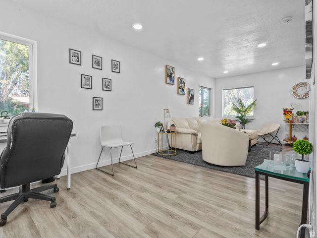 60 S WHITESIDE ST, Layton, UT 84041