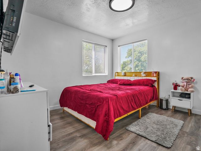 60 S WHITESIDE ST, Layton, UT 84041