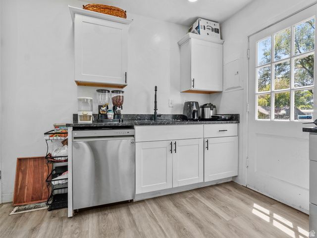 60 S WHITESIDE ST, Layton, UT 84041