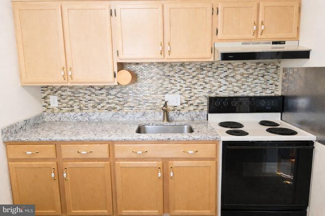 5123 NAVAHOE ST, College Park, MD 20740