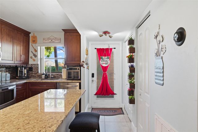 10300 NW 30th Court 109, Sunrise, FL 33322