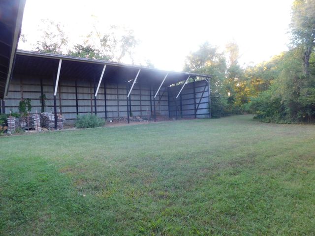 1386 Long Hollow Pike, Gallatin, TN 37066
