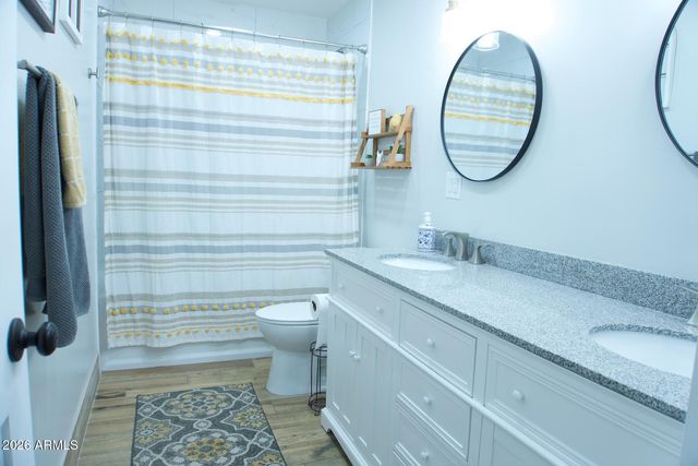 3310 E CAMPBELL Road, Gilbert, AZ 85234
