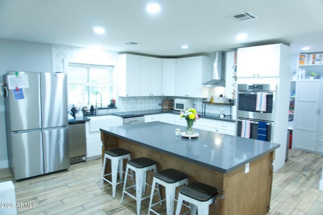 3310 E CAMPBELL Road, Gilbert, AZ 85234
