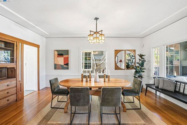 905 Alma Pl, Oakland, CA 94610