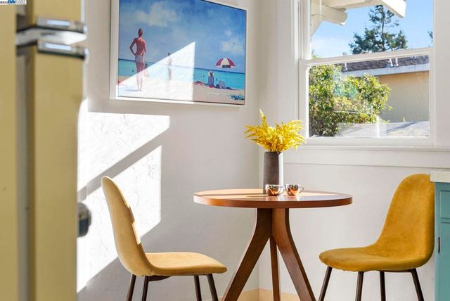 905 Alma Pl, Oakland, CA 94610