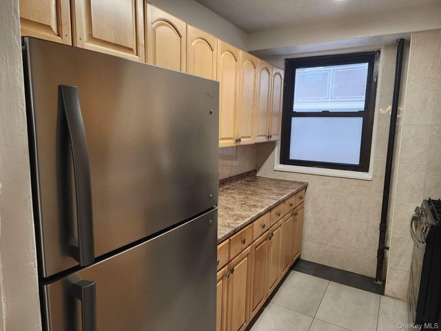 61-15 98th Street 5E, Rego Park, NY 11374
