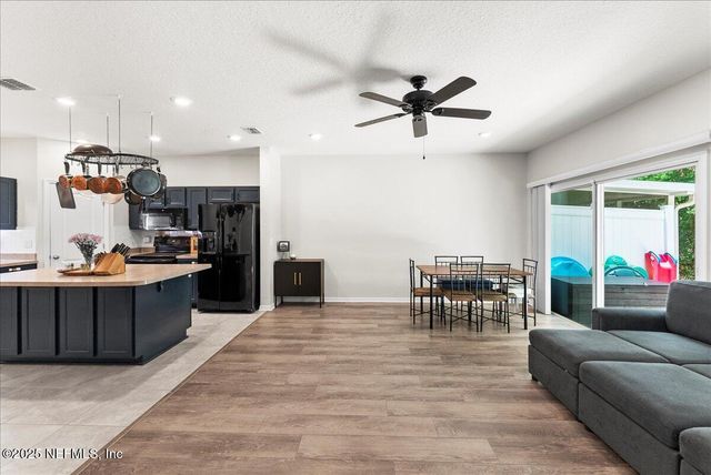 10560 MADRONE COVE Court, Jacksonville, FL 32218
