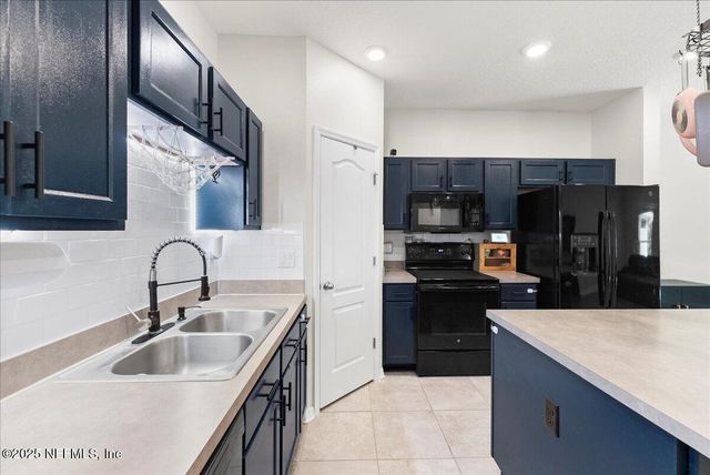 10560 MADRONE COVE Court, Jacksonville, FL 32218