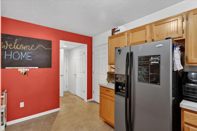 1790 Grand Court NE 35, Grand Rapids, MI 49525