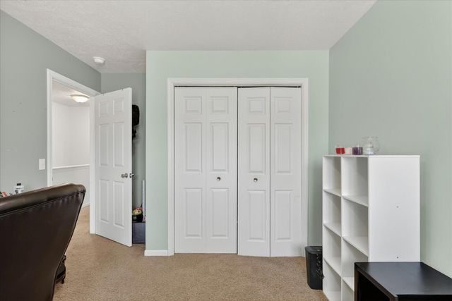 1790 Grand Court NE 35, Grand Rapids, MI 49525
