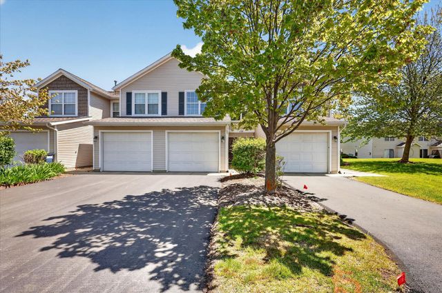 1790 Grand Court NE 35, Grand Rapids, MI 49525