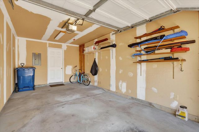 1790 Grand Court NE 35, Grand Rapids, MI 49525