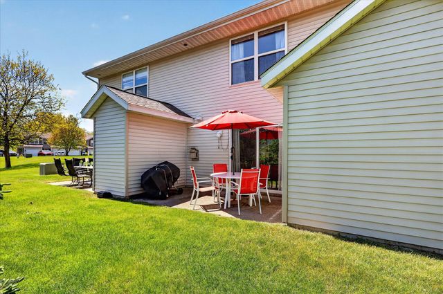 1790 Grand Court NE 35, Grand Rapids, MI 49525