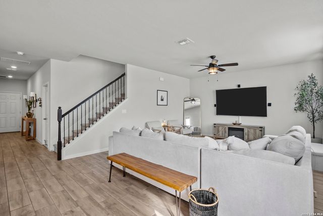 197 Hunters, San Antonio, TX 78253