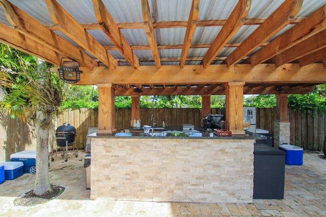 3736 SW 107th Ct, Miami, FL 33165