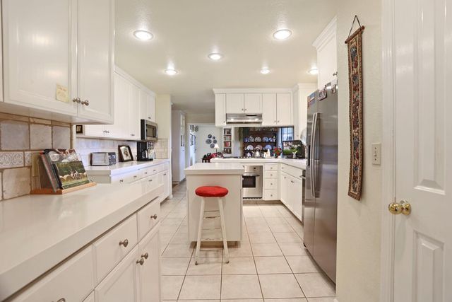 70 N Lower Sacramento Rd, Lodi, CA 95242