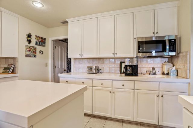 70 N Lower Sacramento Rd, Lodi, CA 95242