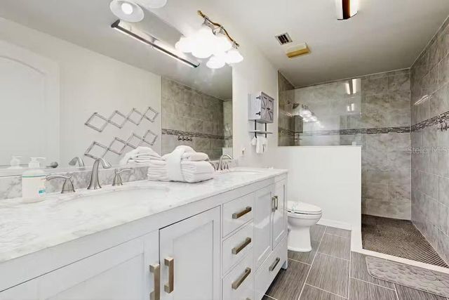 7 CARRY COURT, Palm Coast, FL 32137