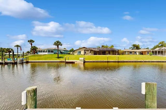 7 CARRY COURT, Palm Coast, FL 32137