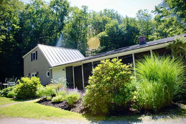 82 Fairgrounds Road, Bradford, NH 03221