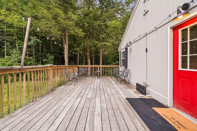 82 Fairgrounds Road, Bradford, NH 03221