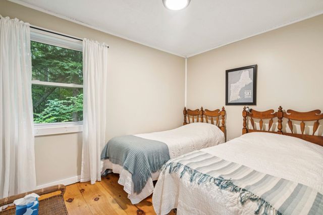 82 Fairgrounds Road, Bradford, NH 03221