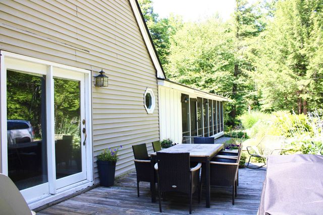 82 Fairgrounds Road, Bradford, NH 03221