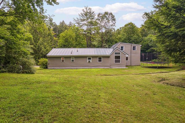 82 Fairgrounds Road, Bradford, NH 03221