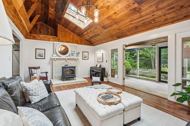 82 Fairgrounds Road, Bradford, NH 03221