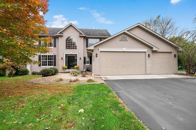 19885 Evensong Court, Farmington, MN 55024