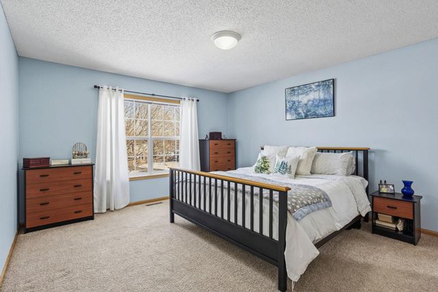 19885 Evensong Court, Farmington, MN 55024