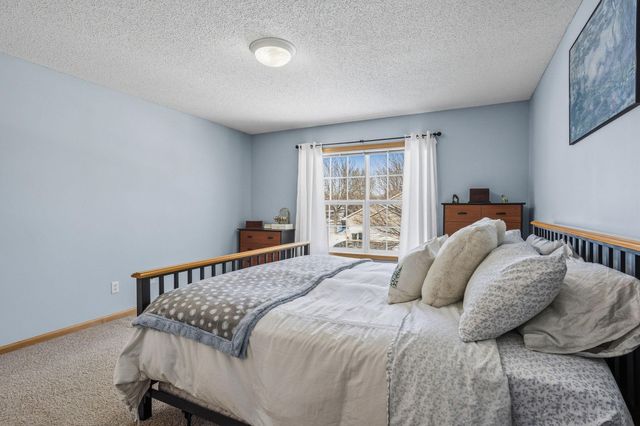 19885 Evensong Court, Farmington, MN 55024