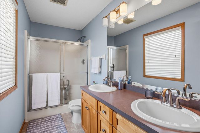 19885 Evensong Court, Farmington, MN 55024