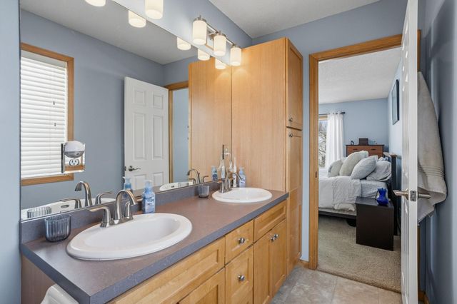 19885 Evensong Court, Farmington, MN 55024