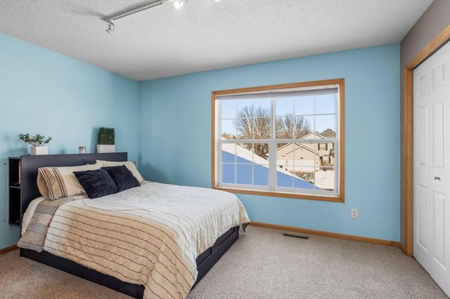 19885 Evensong Court, Farmington, MN 55024