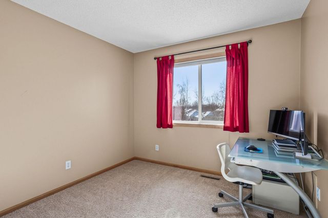 19885 Evensong Court, Farmington, MN 55024