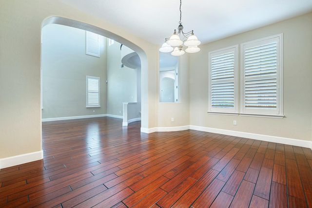 1135 N Whittier Avenue, Clovis, CA 93611