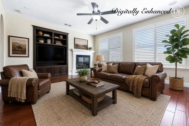 1135 N Whittier Avenue, Clovis, CA 93611