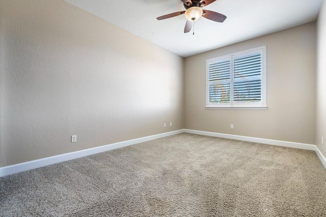 1135 N Whittier Avenue, Clovis, CA 93611