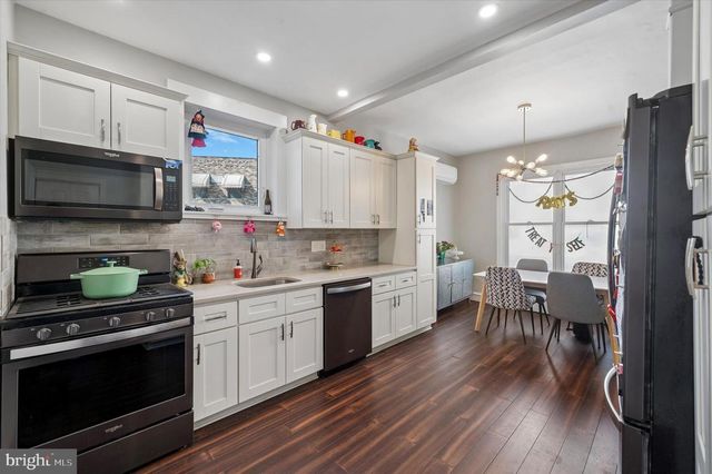 1735 W MOYAMENSING AVE, Philadelphia, PA 19145