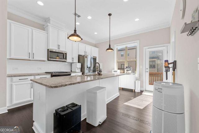 4468 Dunblane Avenue, Sugar Hill, GA 30518