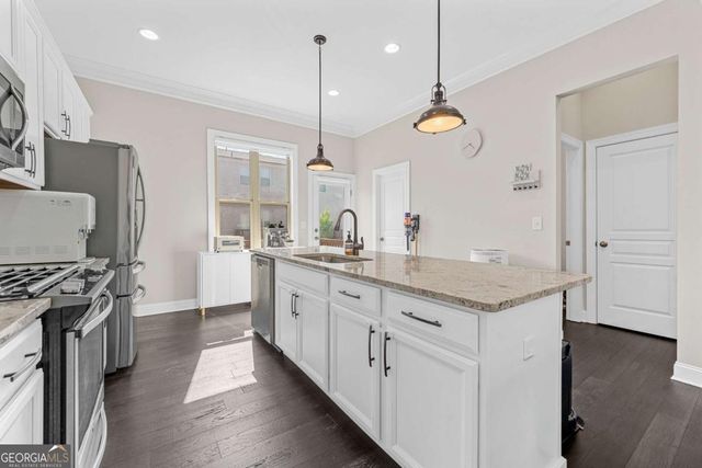 4468 Dunblane Avenue, Sugar Hill, GA 30518