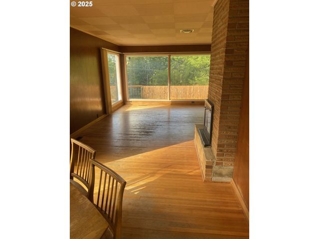 70897 HIGHWAY 101, North Bend, OR 97459