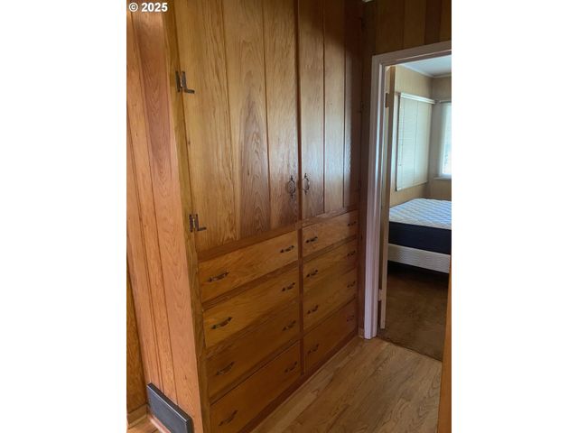 70897 HIGHWAY 101, North Bend, OR 97459