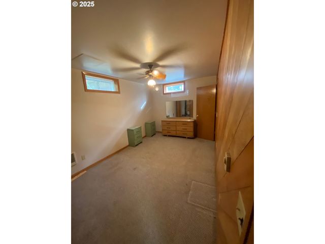 70897 HIGHWAY 101, North Bend, OR 97459